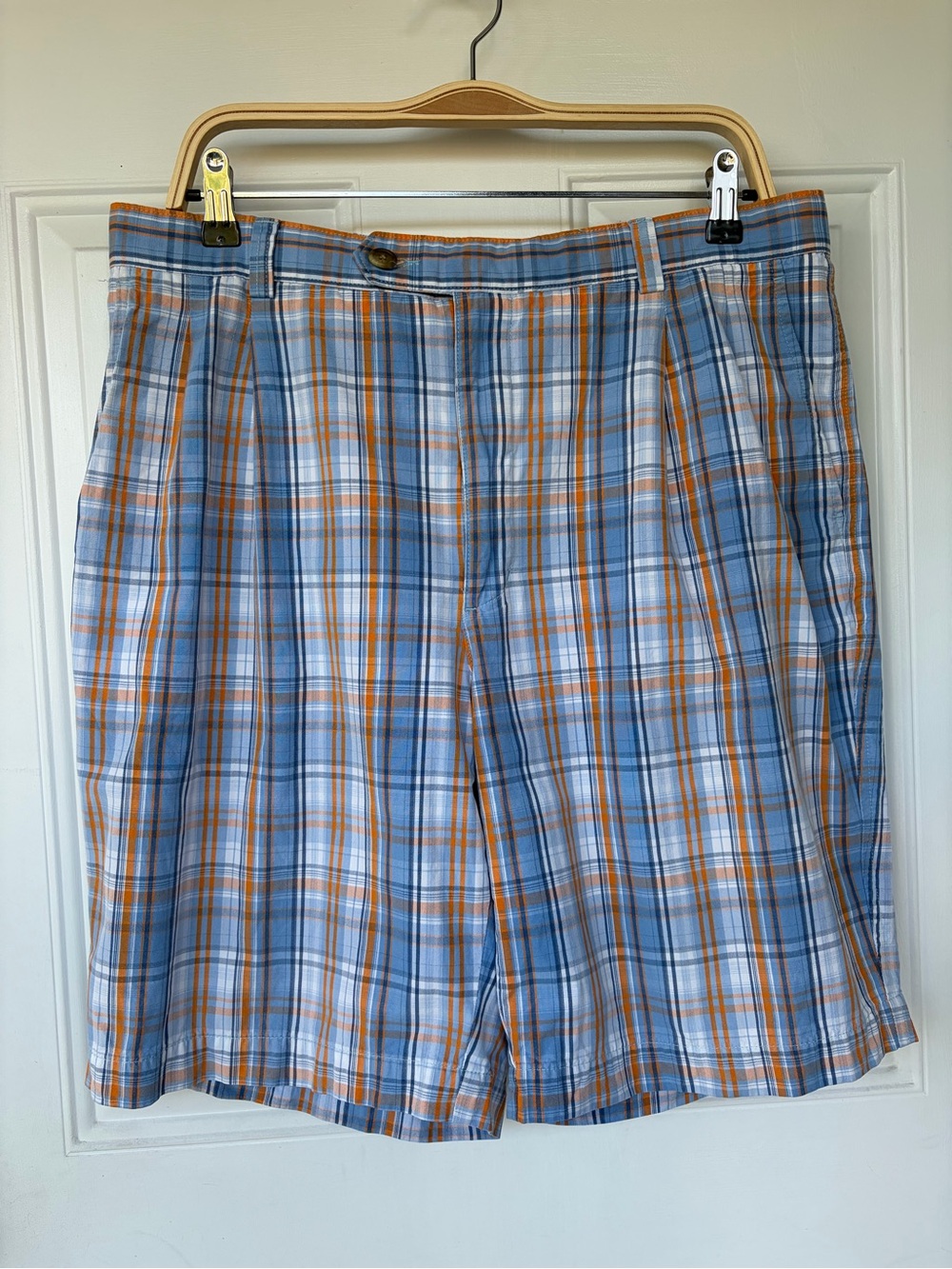 •Cutter & Buck• Men’s Blue/Orange Plaid 100% Cotton Golf Shorts - Size 36